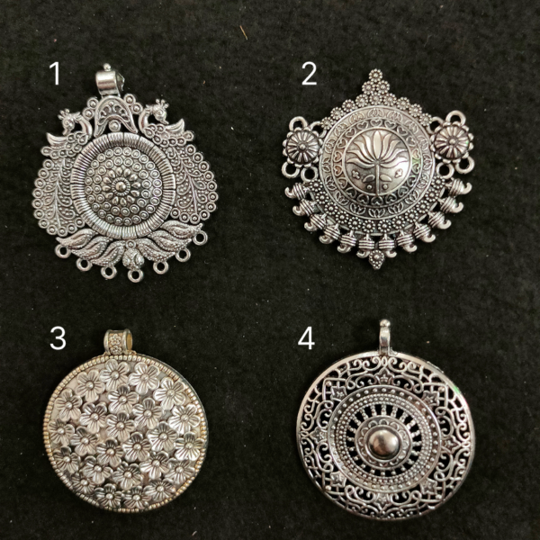 Round Pendant 0012247