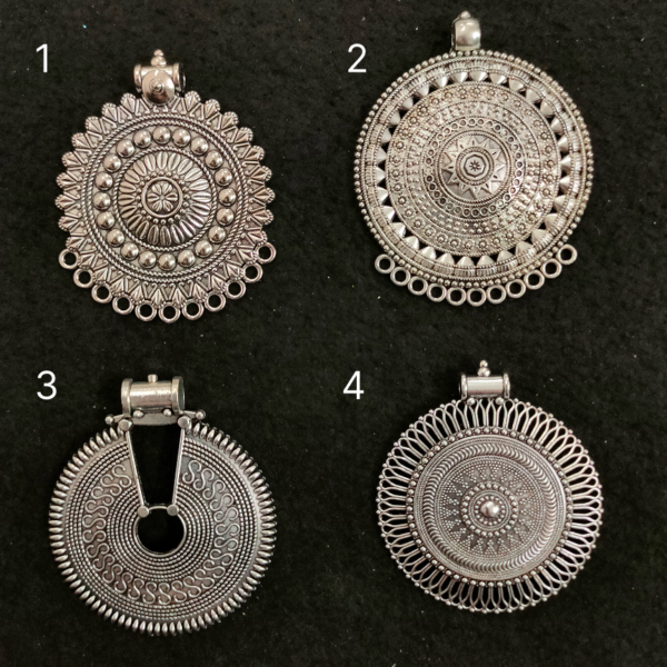 Round Pendant 0012245