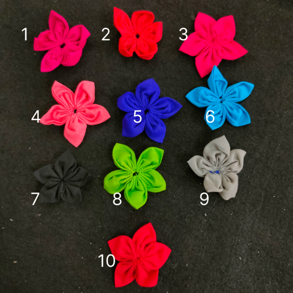 Hand Made Flowers 5pcs  001572