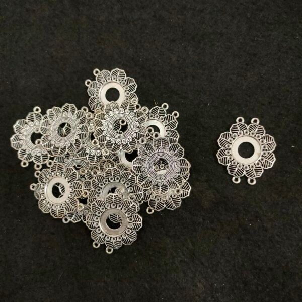 Connector Charms 505