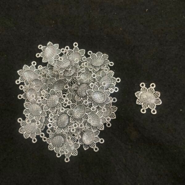 Connector Charms 502