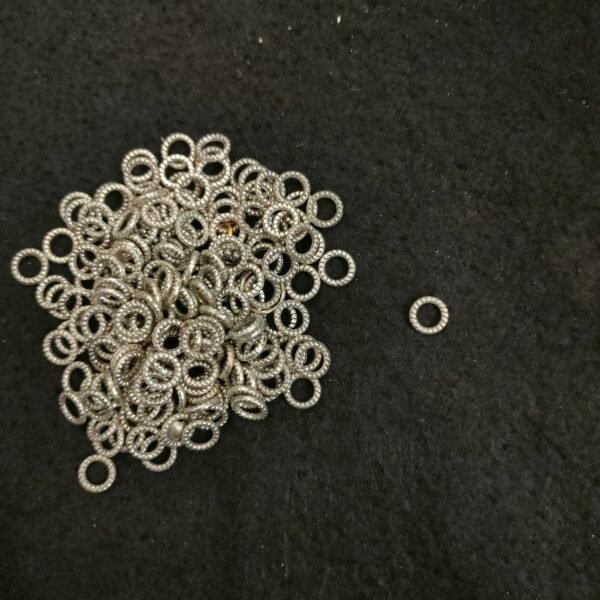 Gaping Beads 702