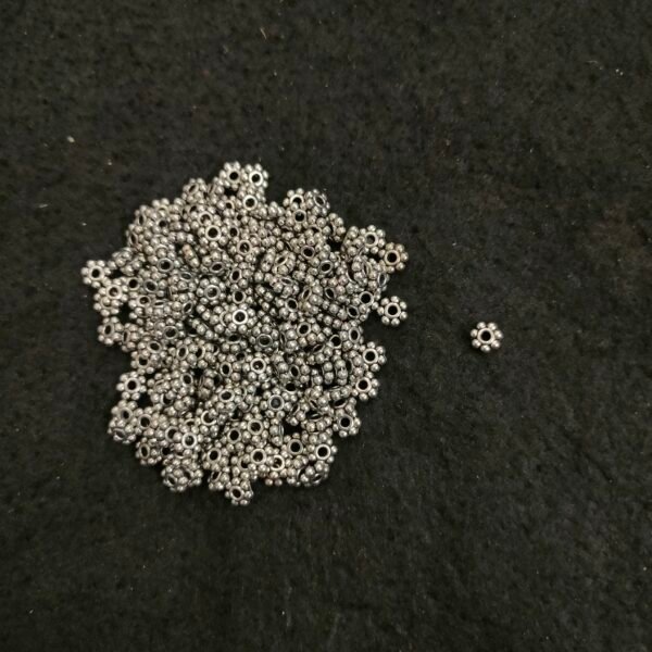 Gaping Beads 704