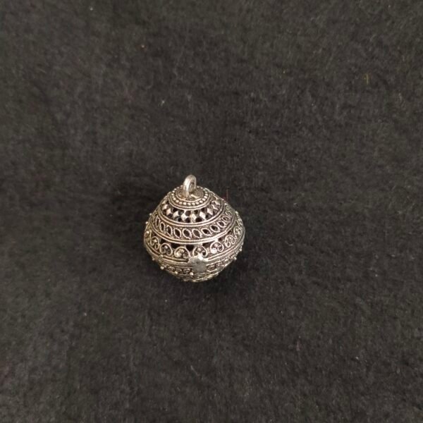 Handmade Hanging Ball 001104