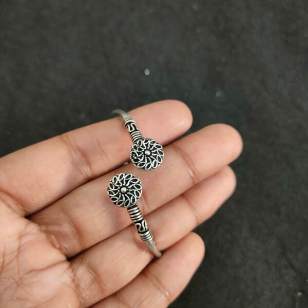 Braslate & adjustable bangles 003090