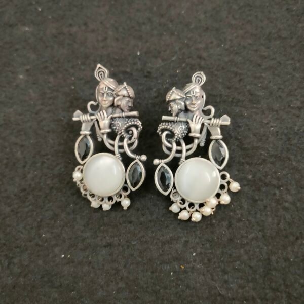 Earrings 003701