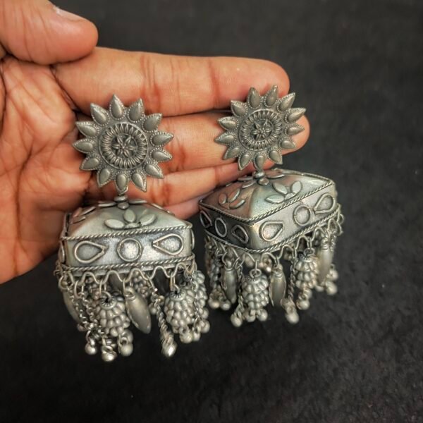 Earrings 003680