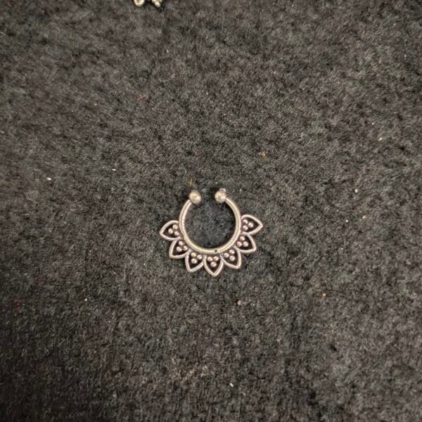 Nose Pin 004016